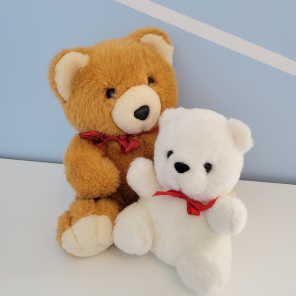 Two Cuddle Bears Vintage 1990s Full Stuffed Teddy Bears Caramel and White - Picture 2 of 14